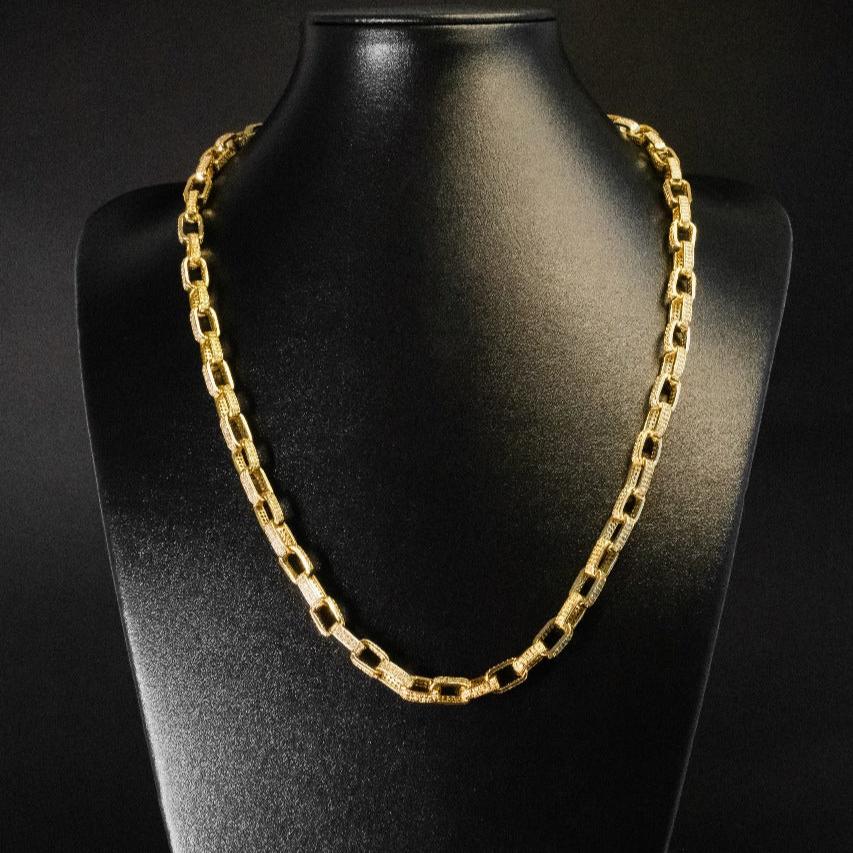 Corrente Cadeado Cravejado - 12mm (Banhado a Ouro 18K)